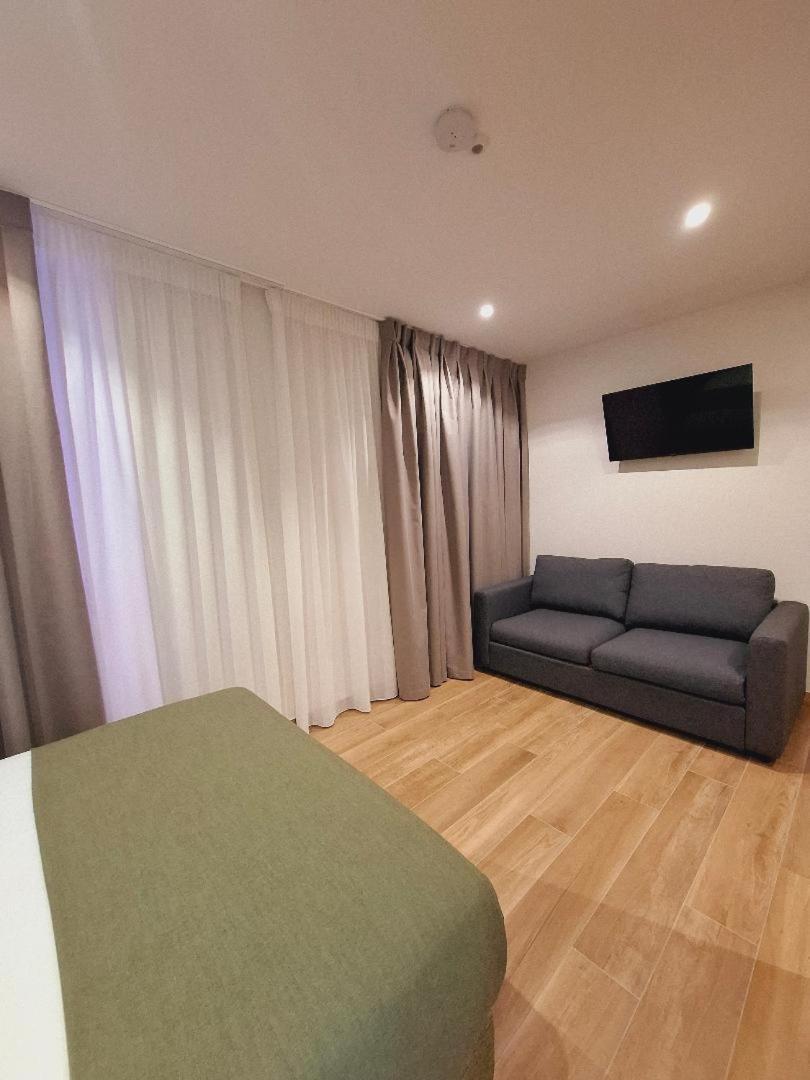 Hostal San Blas Μαδρίτη Εξωτερικό φωτογραφία