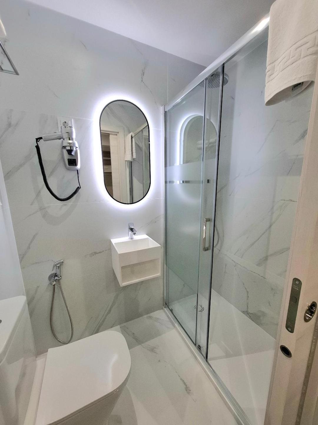Hostal San Blas Μαδρίτη Εξωτερικό φωτογραφία