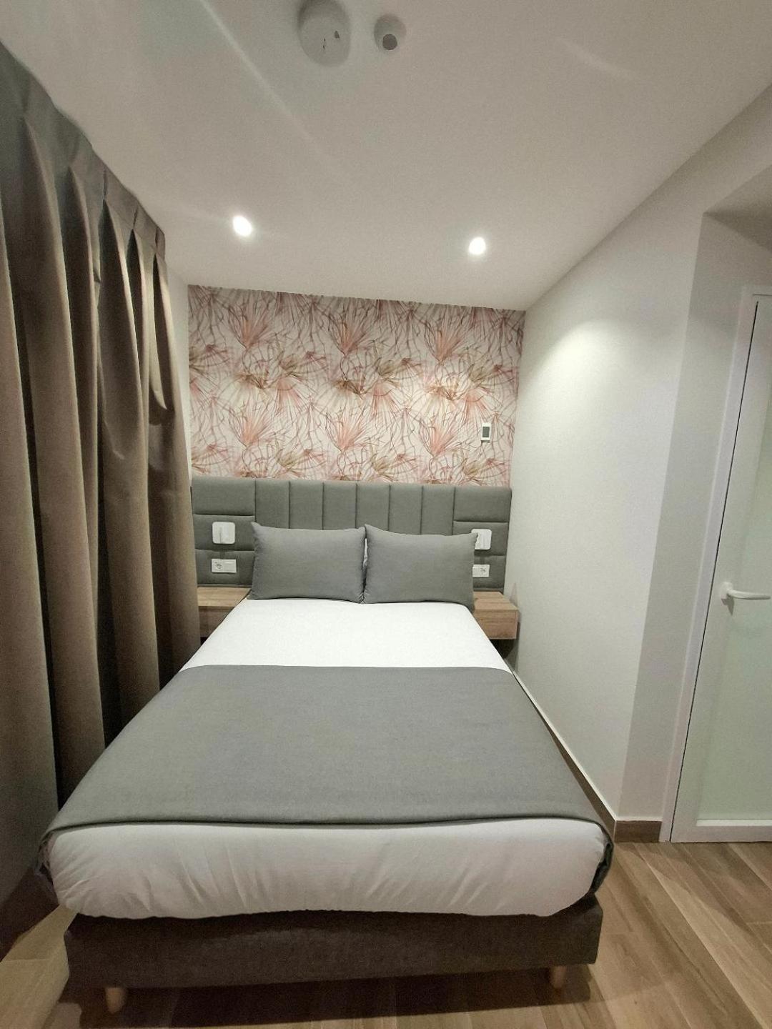 Hostal San Blas Μαδρίτη Εξωτερικό φωτογραφία