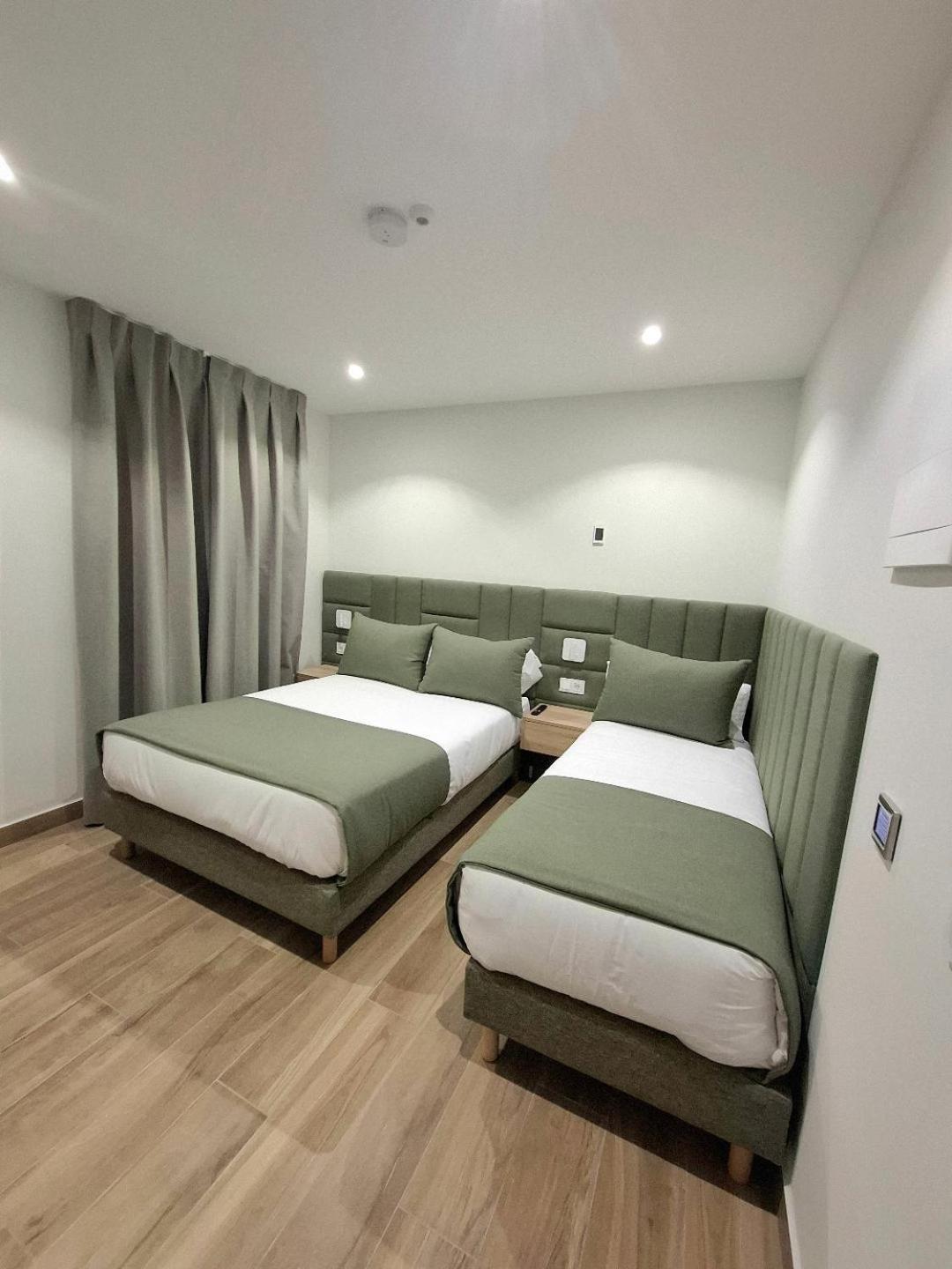 Hostal San Blas Μαδρίτη Εξωτερικό φωτογραφία