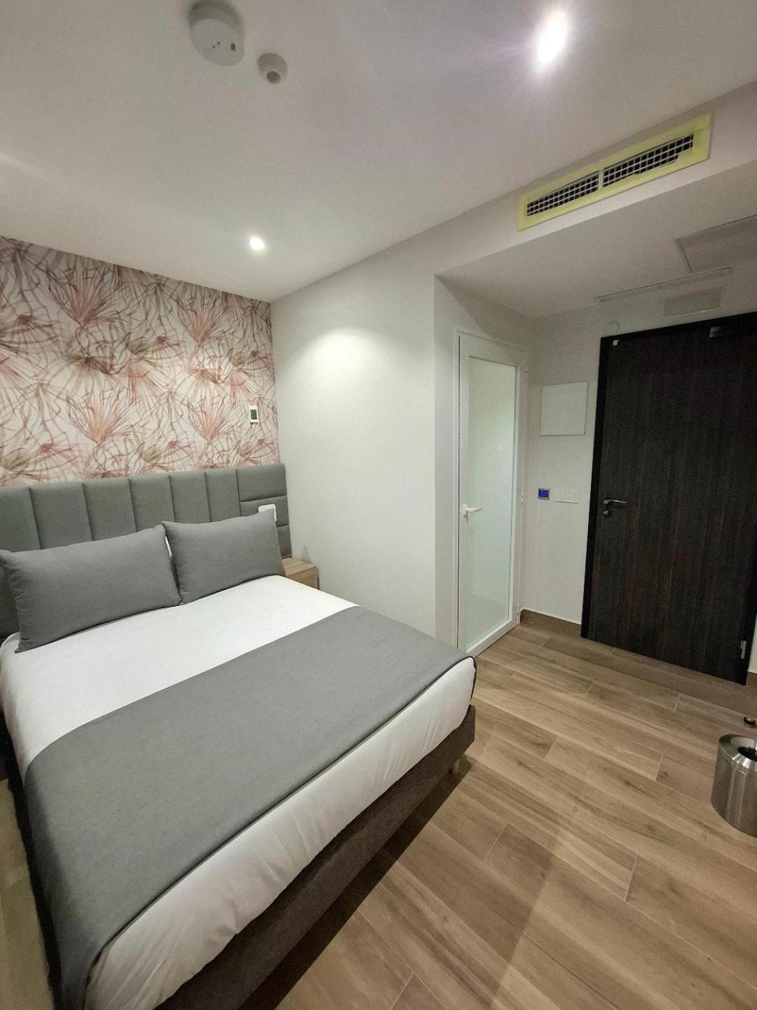Hostal San Blas Μαδρίτη Εξωτερικό φωτογραφία