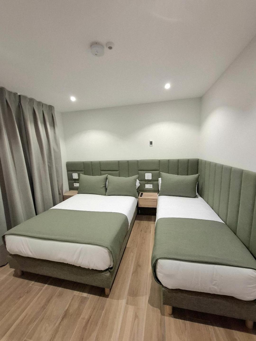 Hostal San Blas Μαδρίτη Εξωτερικό φωτογραφία