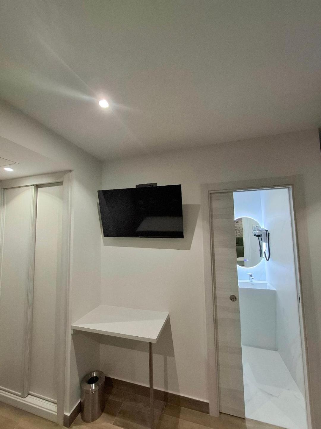 Hostal San Blas Μαδρίτη Εξωτερικό φωτογραφία