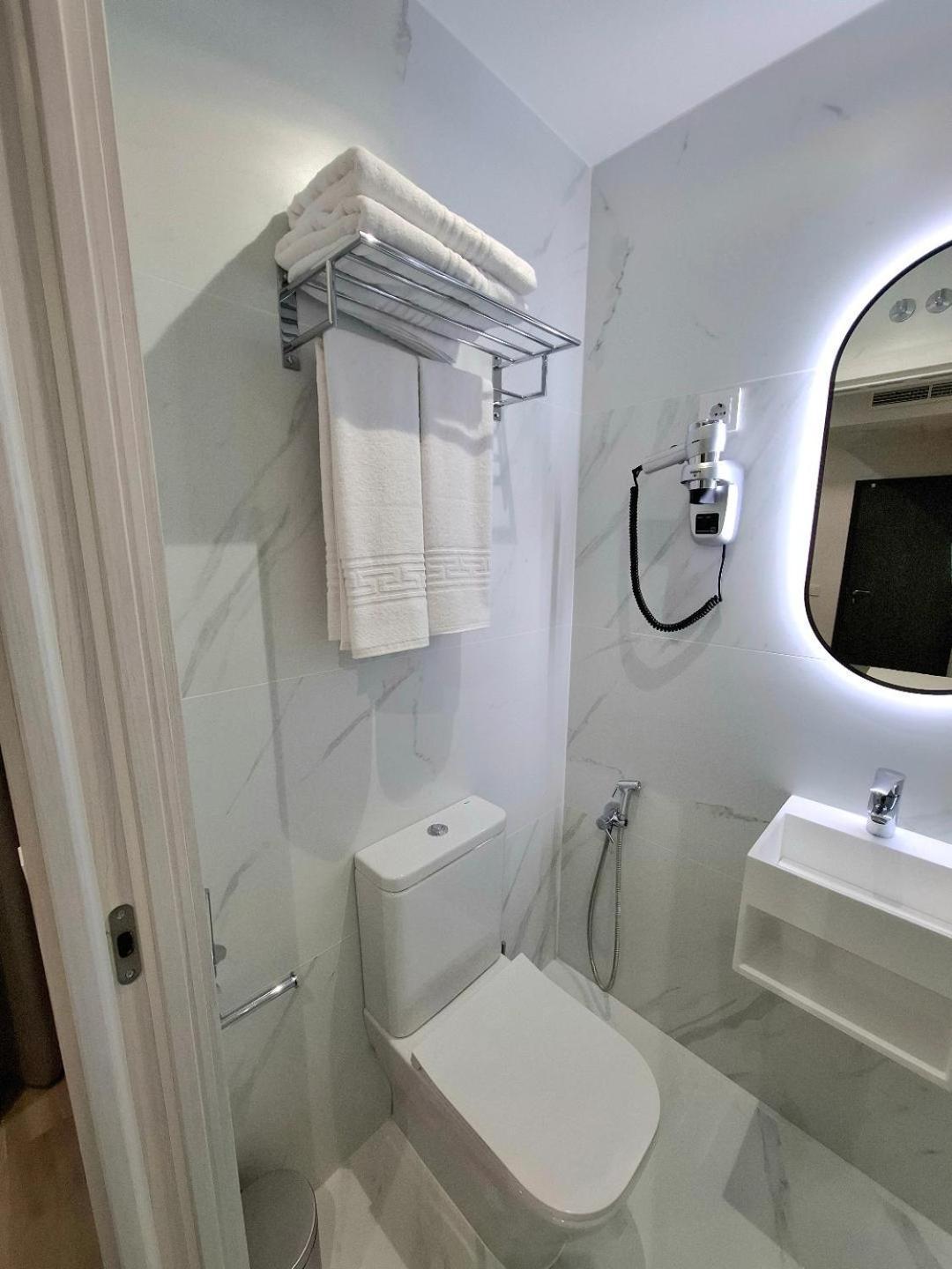 Hostal San Blas Μαδρίτη Εξωτερικό φωτογραφία