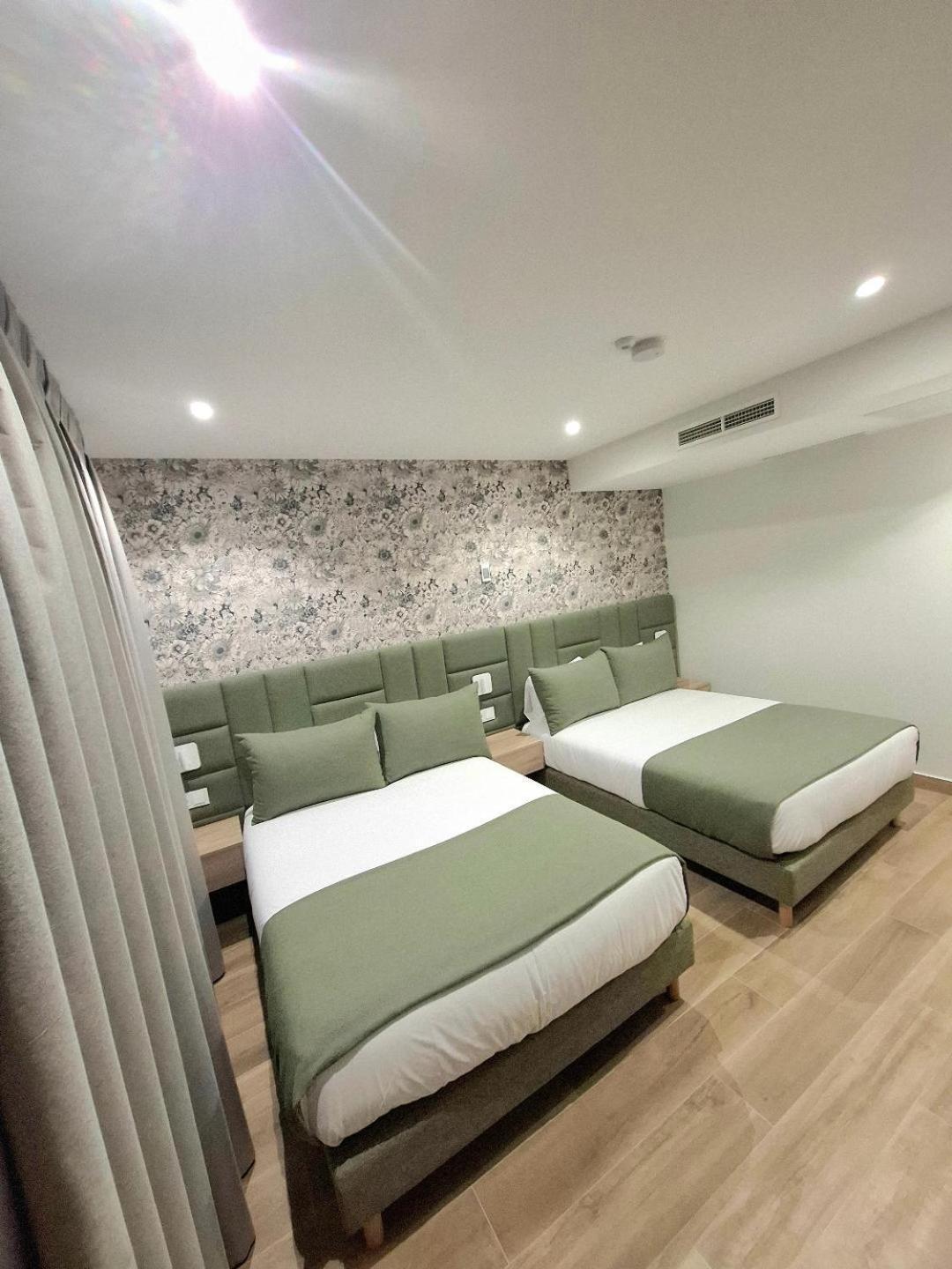 Hostal San Blas Μαδρίτη Εξωτερικό φωτογραφία