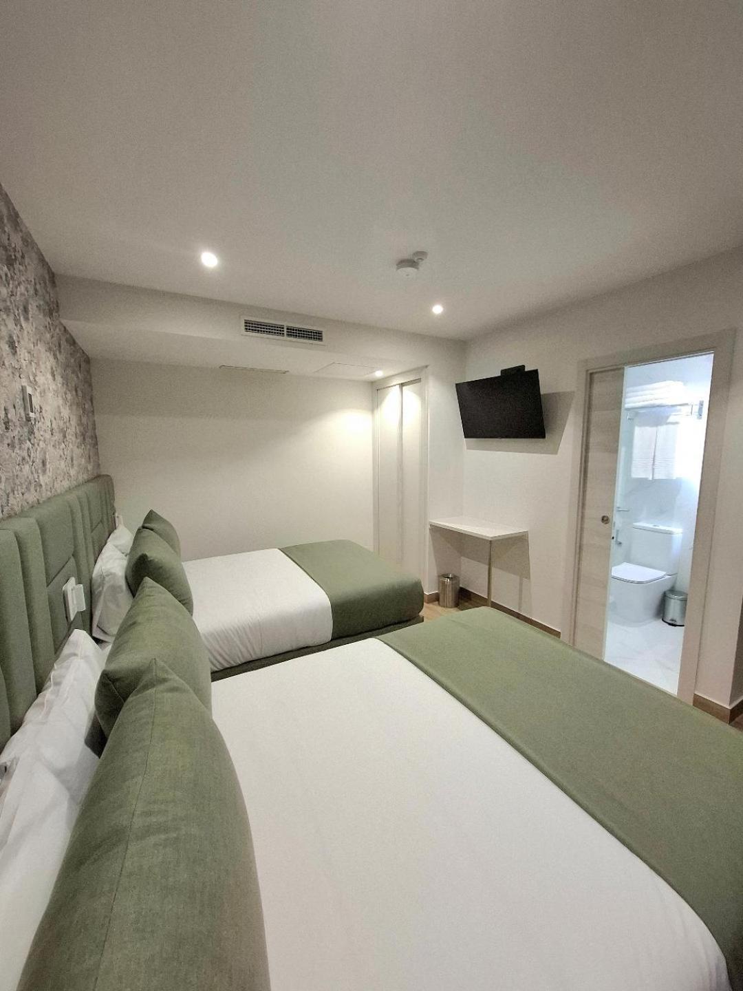 Hostal San Blas Μαδρίτη Εξωτερικό φωτογραφία