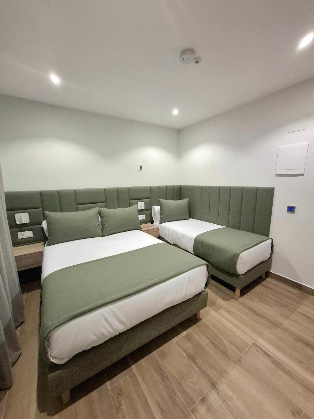 Hostal San Blas Μαδρίτη Εξωτερικό φωτογραφία