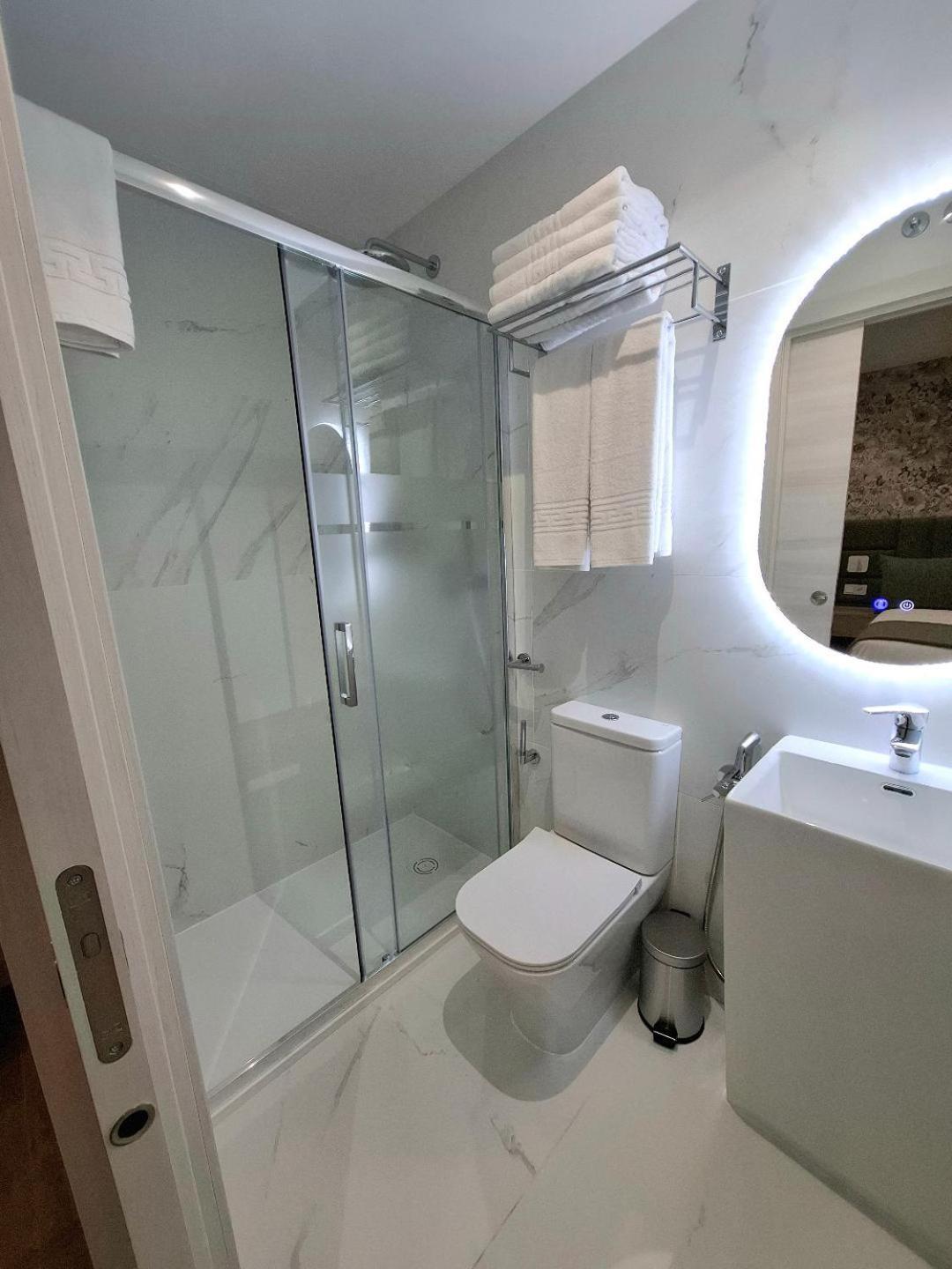 Hostal San Blas Μαδρίτη Εξωτερικό φωτογραφία