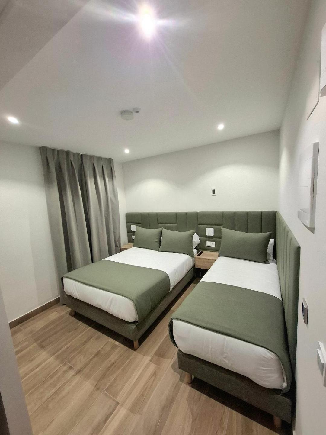 Hostal San Blas Μαδρίτη Εξωτερικό φωτογραφία