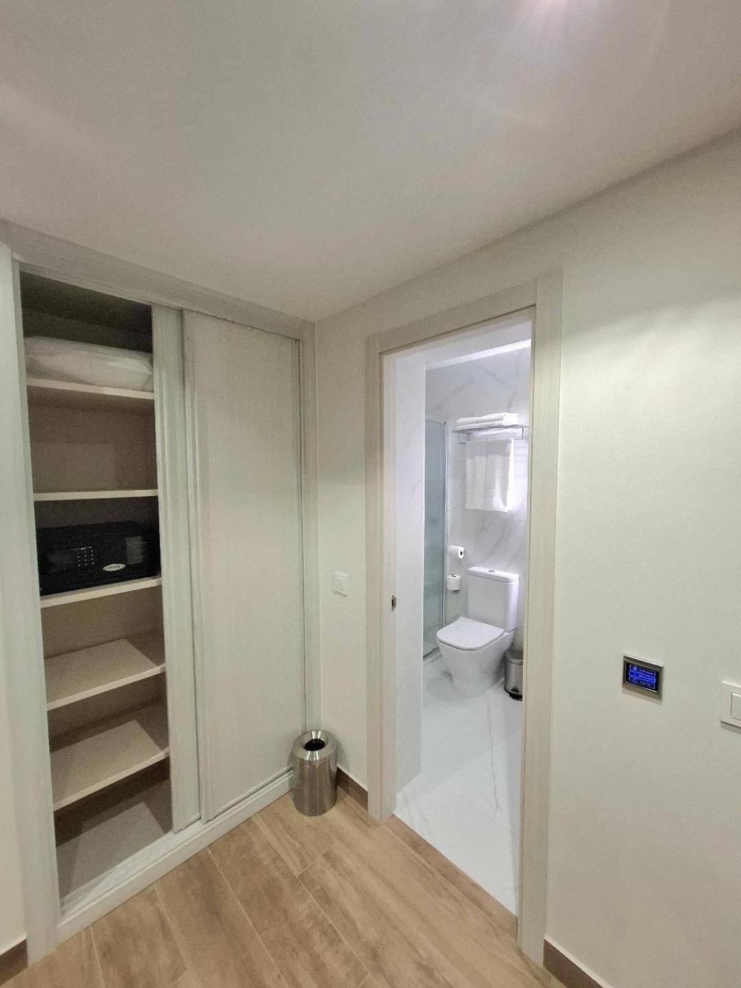 Hostal San Blas Μαδρίτη Εξωτερικό φωτογραφία