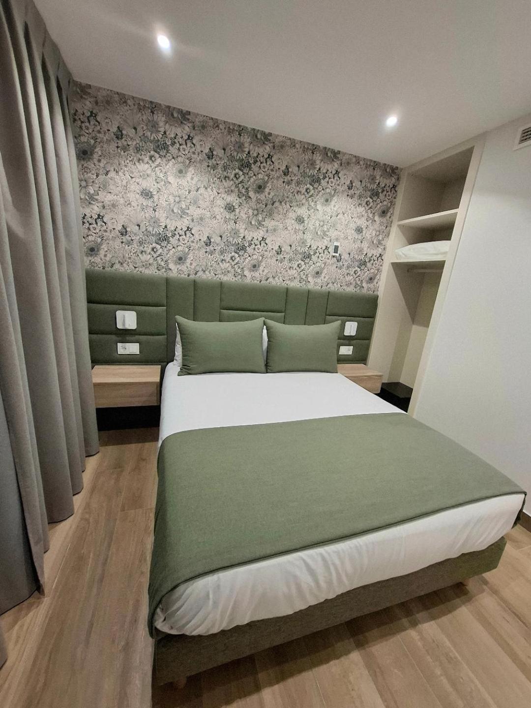 Hostal San Blas Μαδρίτη Εξωτερικό φωτογραφία